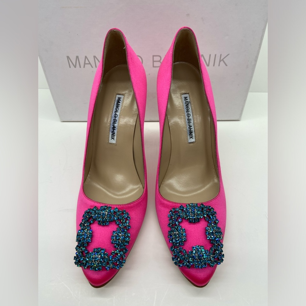 Manolo Blahnik Hangisi 105 Embellished Satin Pumps